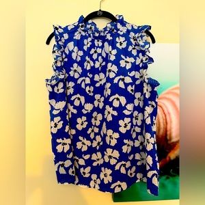 Who What Wear blue floral sleeveless blouse